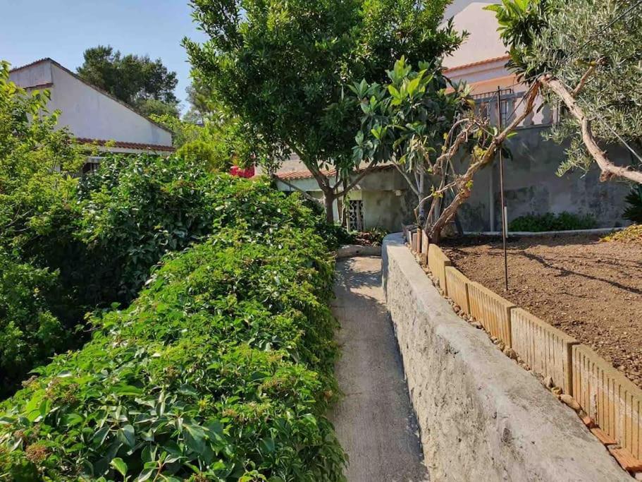 Le Petit Paradis Olivella Exterior photo